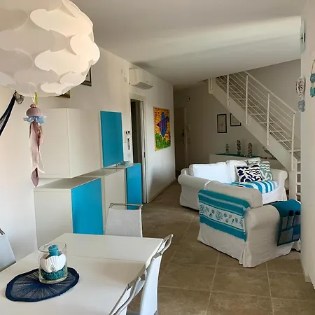 Cascina Del Mar 아파트 *